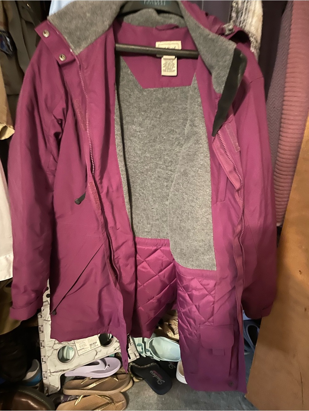 L.L. Bean Women's Ski Jacket in Plum Purple - XL